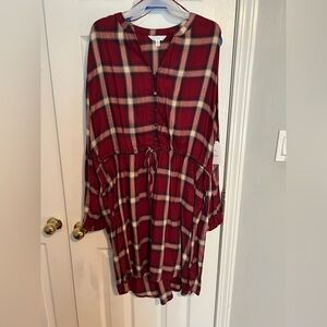 Time and Tru Red Plaid V-Neck Top